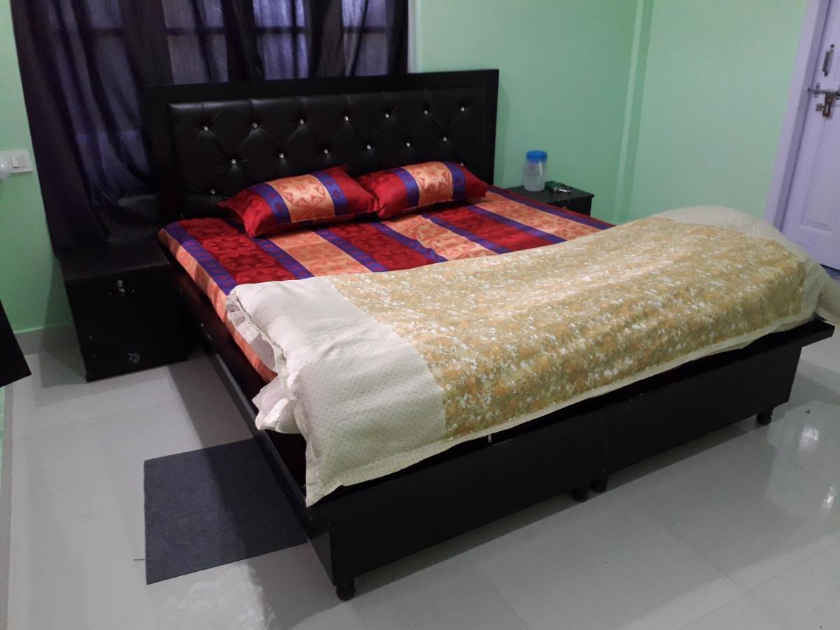 Mohinder & Mohindra Home Stay Bīr Exterior foto