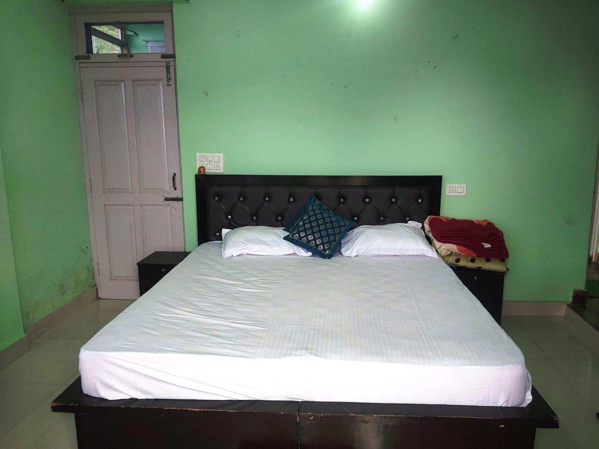Mohinder & Mohindra Home Stay Bīr Exterior foto