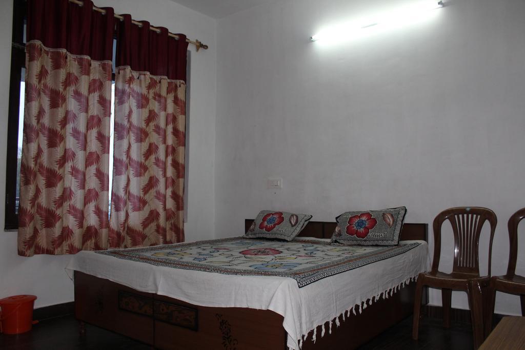 Mohinder & Mohindra Home Stay Bīr Exterior foto