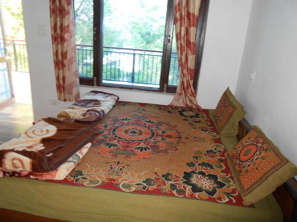 Mohinder & Mohindra Home Stay Bīr Exterior foto